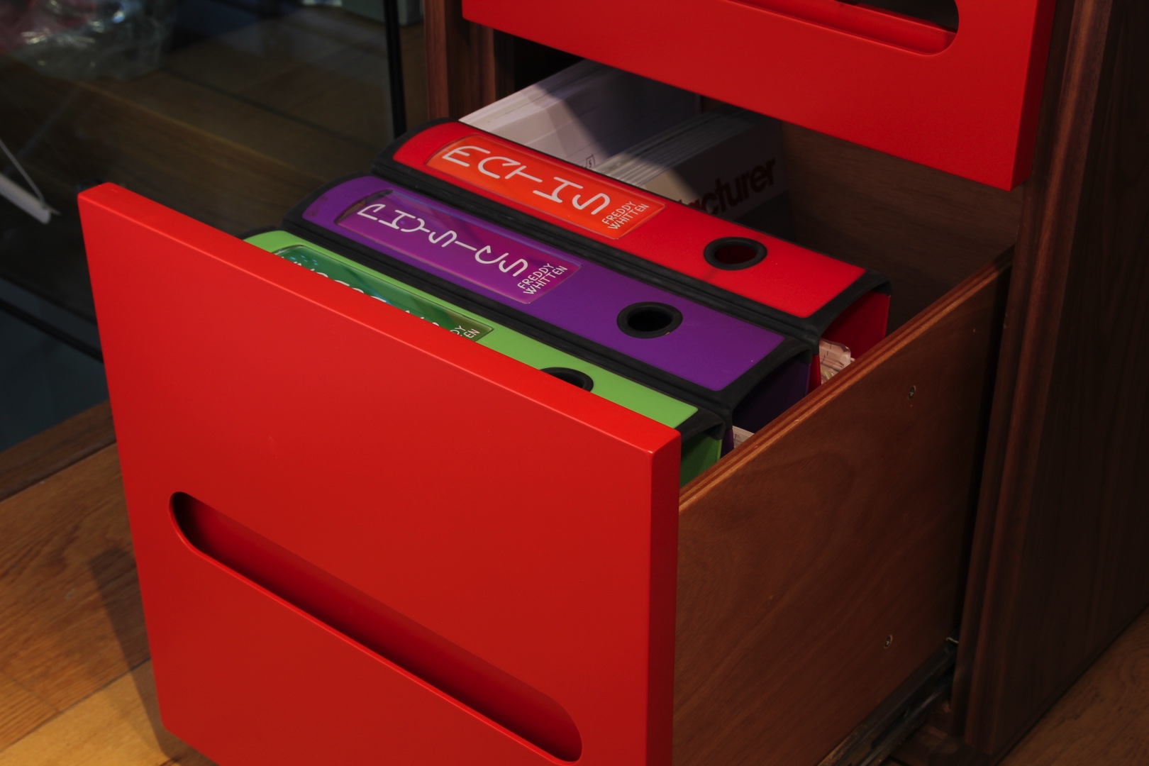 Desk Project Photo Slide 6