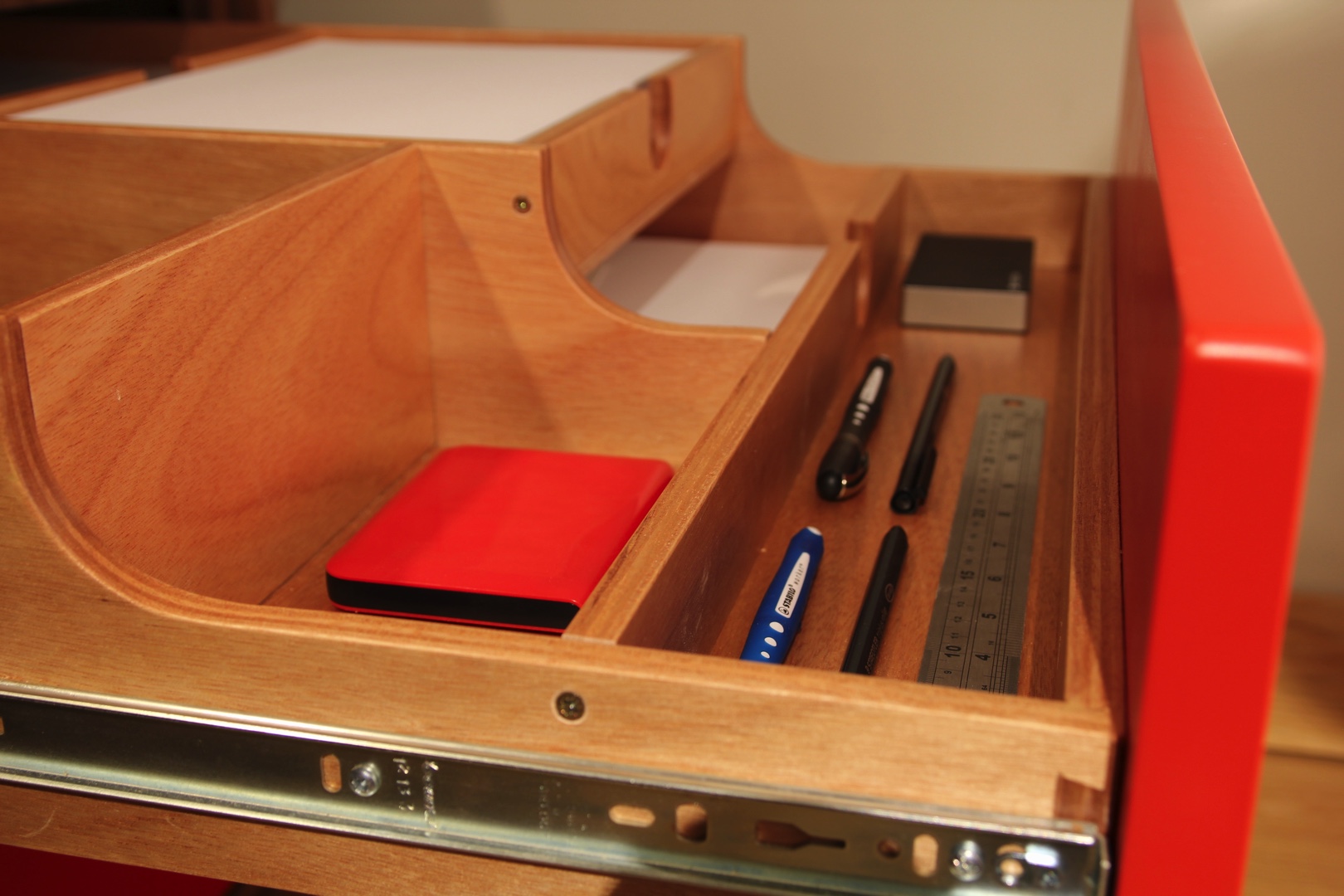 Desk Project Photo Slide 8